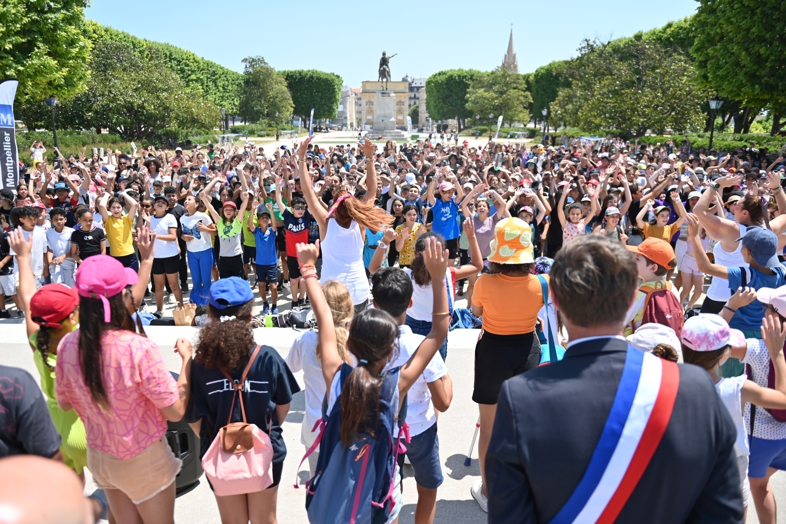 Fête des écoles et dévoilement du parcours de la Flamme Olympique. Jardins du Peyrou
