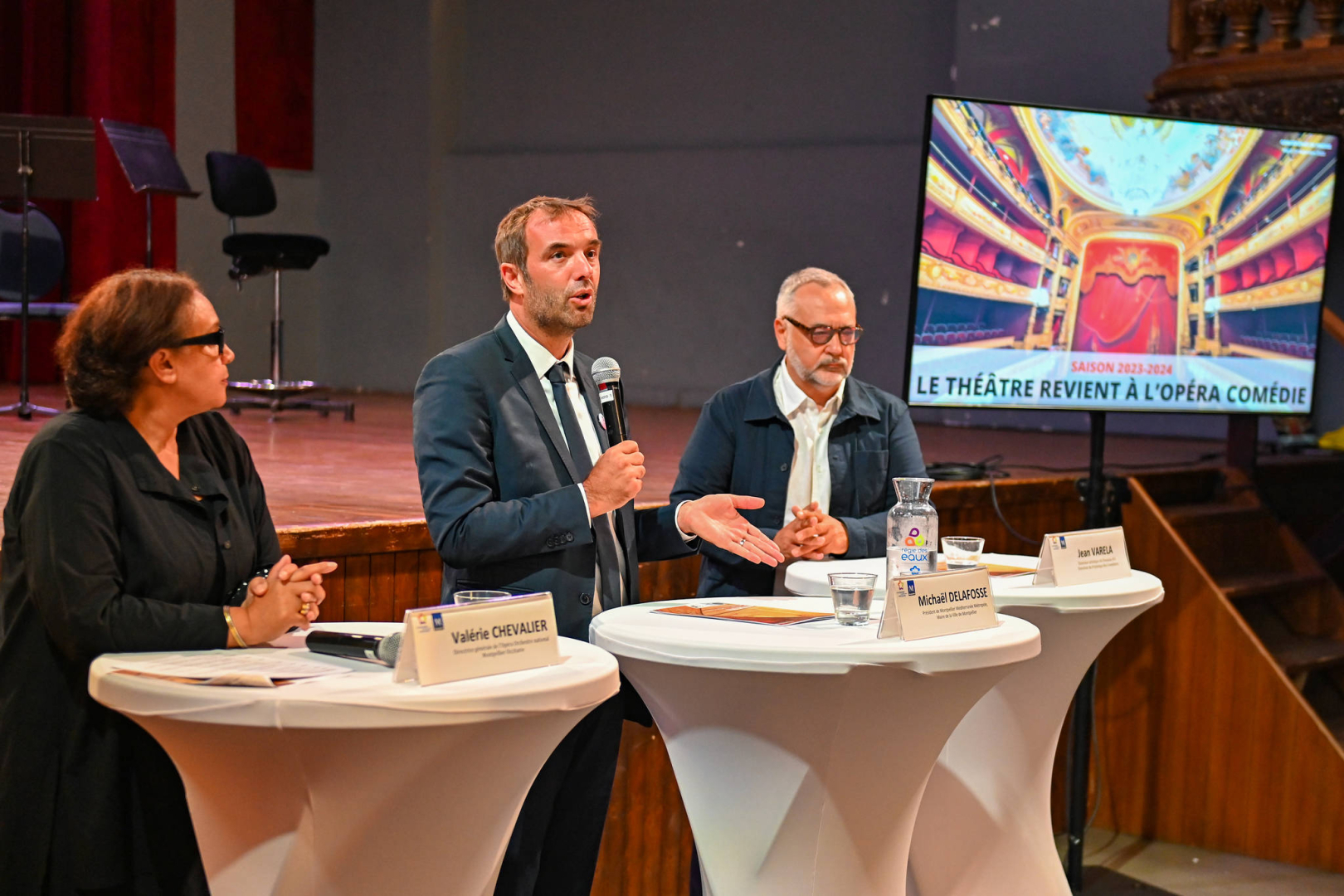 photo de la conférence de présentation de la saison théâtrale à l'opéra comédie