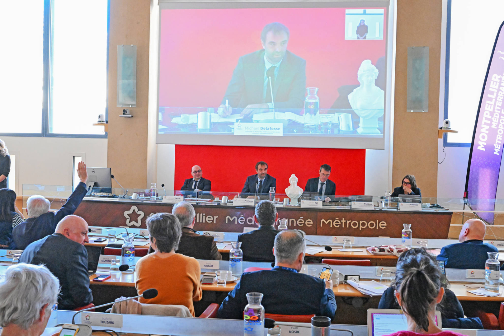 Conseil metropole vue sur tribune