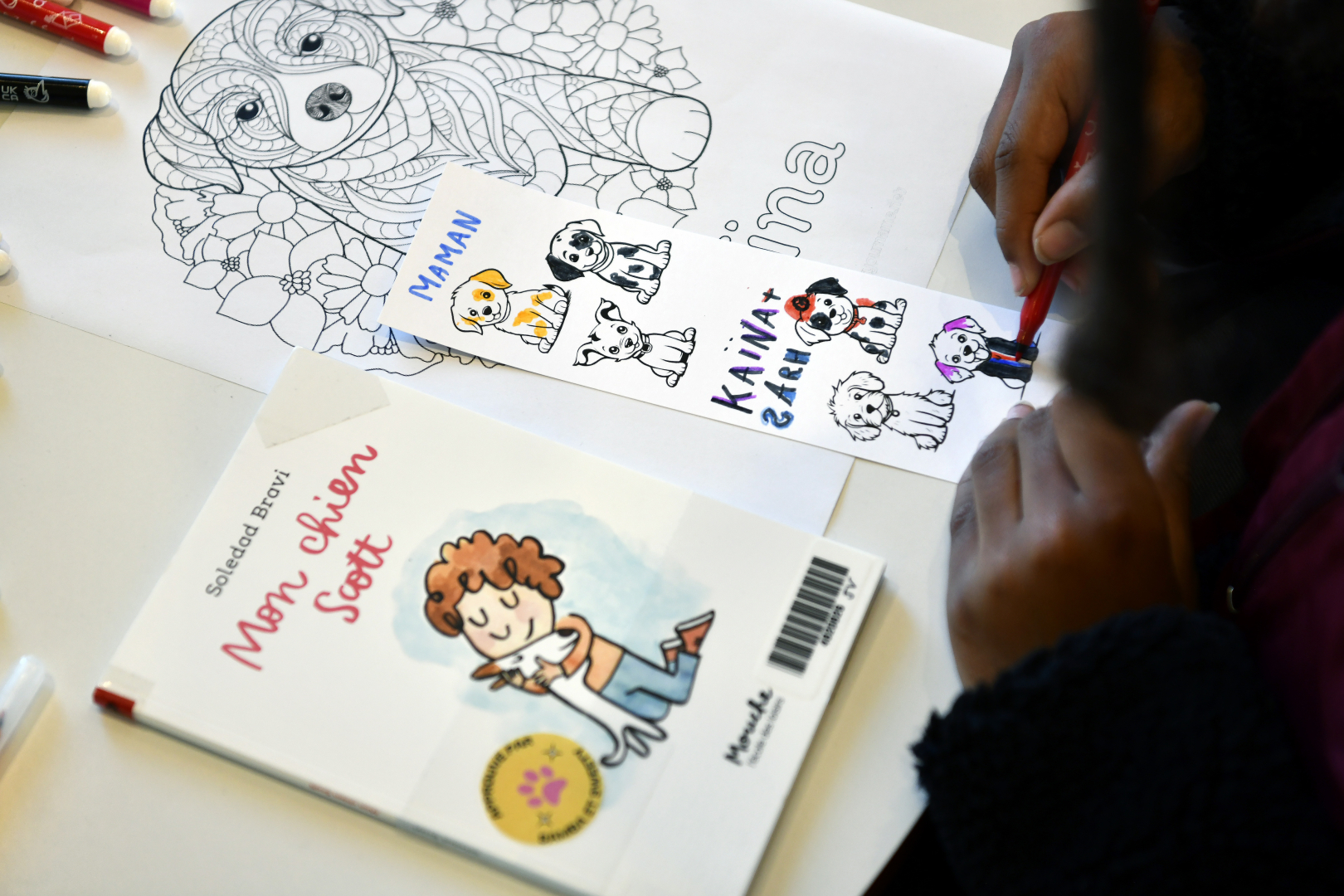 Lire avec le chien
