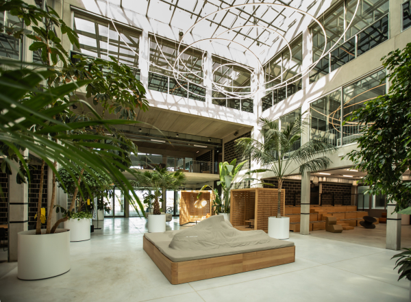 Intérieur de la Halle de l'innovation 