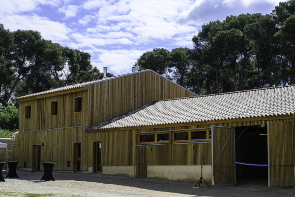 bergerie arbres bardage en bois 