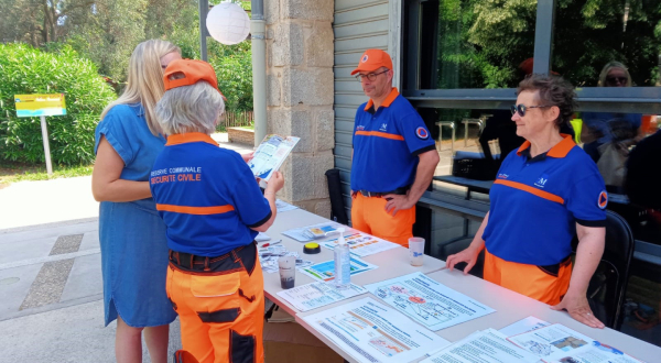 Bénévoles de la Réserve cityenne de Montpellier mobilisés. 